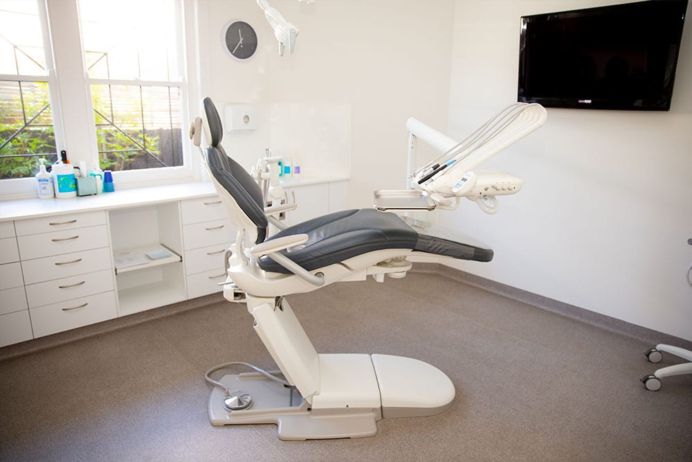 Siana Dental (Dental-Chair)